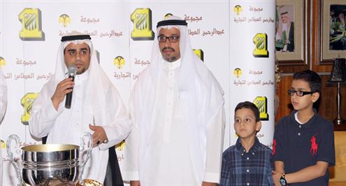 بالصور.. العطاس يكرم أبطال كأس الاتحاد لكرة الطاولة